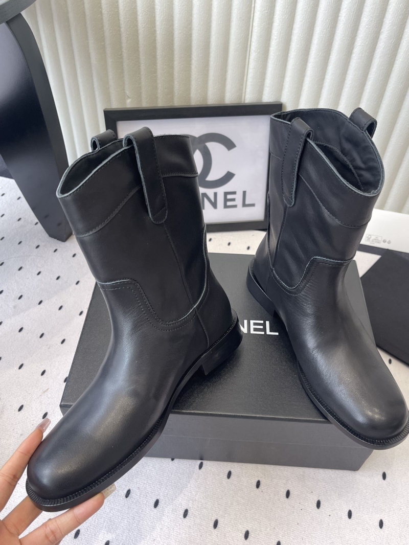 Ch**el boots